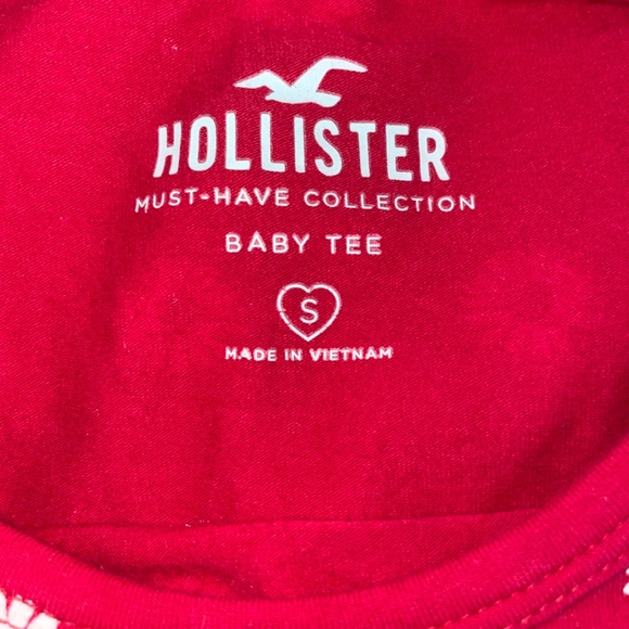 Hollister wrap string t shirt red with white flowers size small - Picture 3 of 3